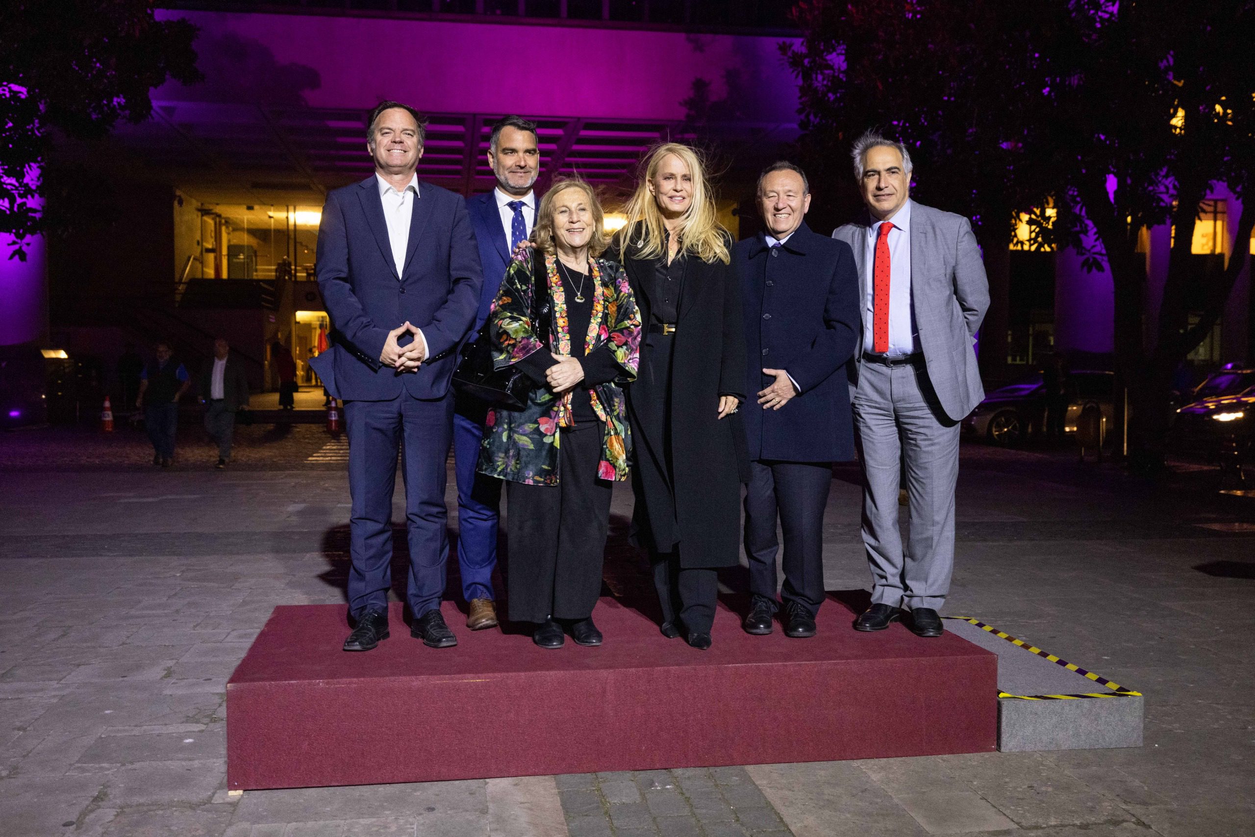 Cecilia Bolocco solicita al Congreso destinar un presupuesto específico para cáncer